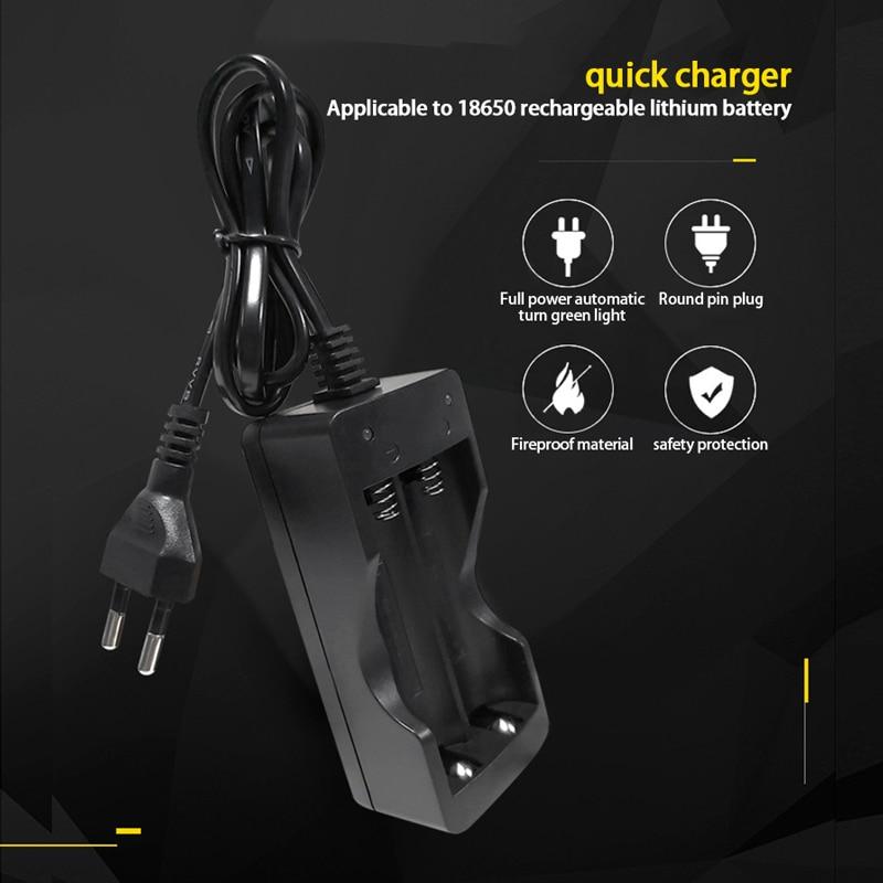 Kéthelyes akkumulátortöltő