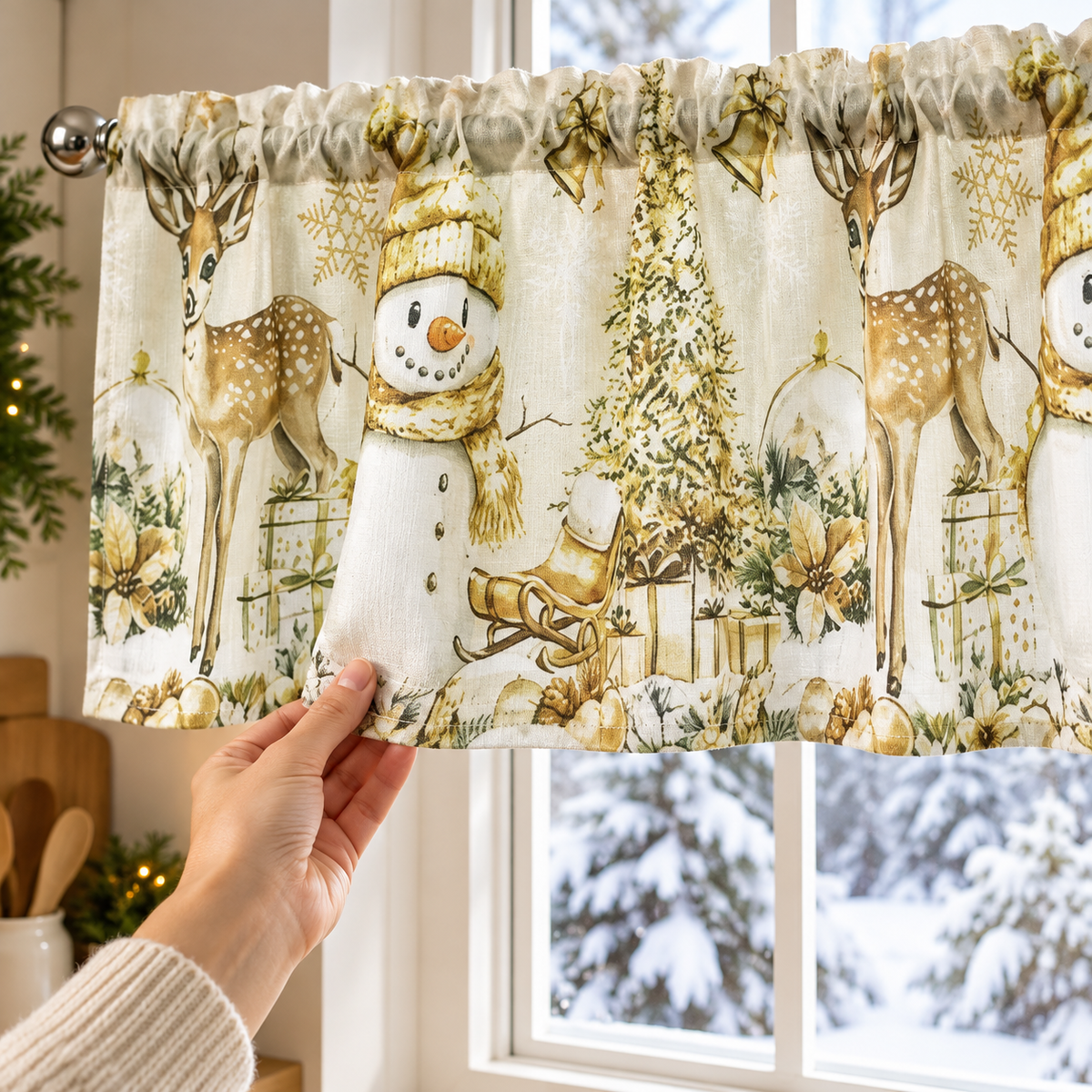 A2613 karácsonyi vitrázsfüggöny – arany téli motívumok, 150 × 45 cm – mintarészlet