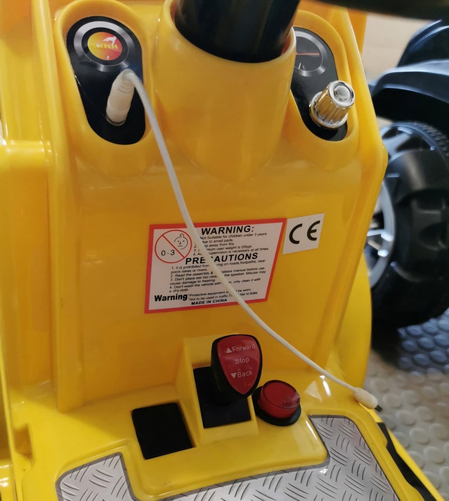 Gyermek Traktor 2x4 - Elektromos - | Cyber Bazaar