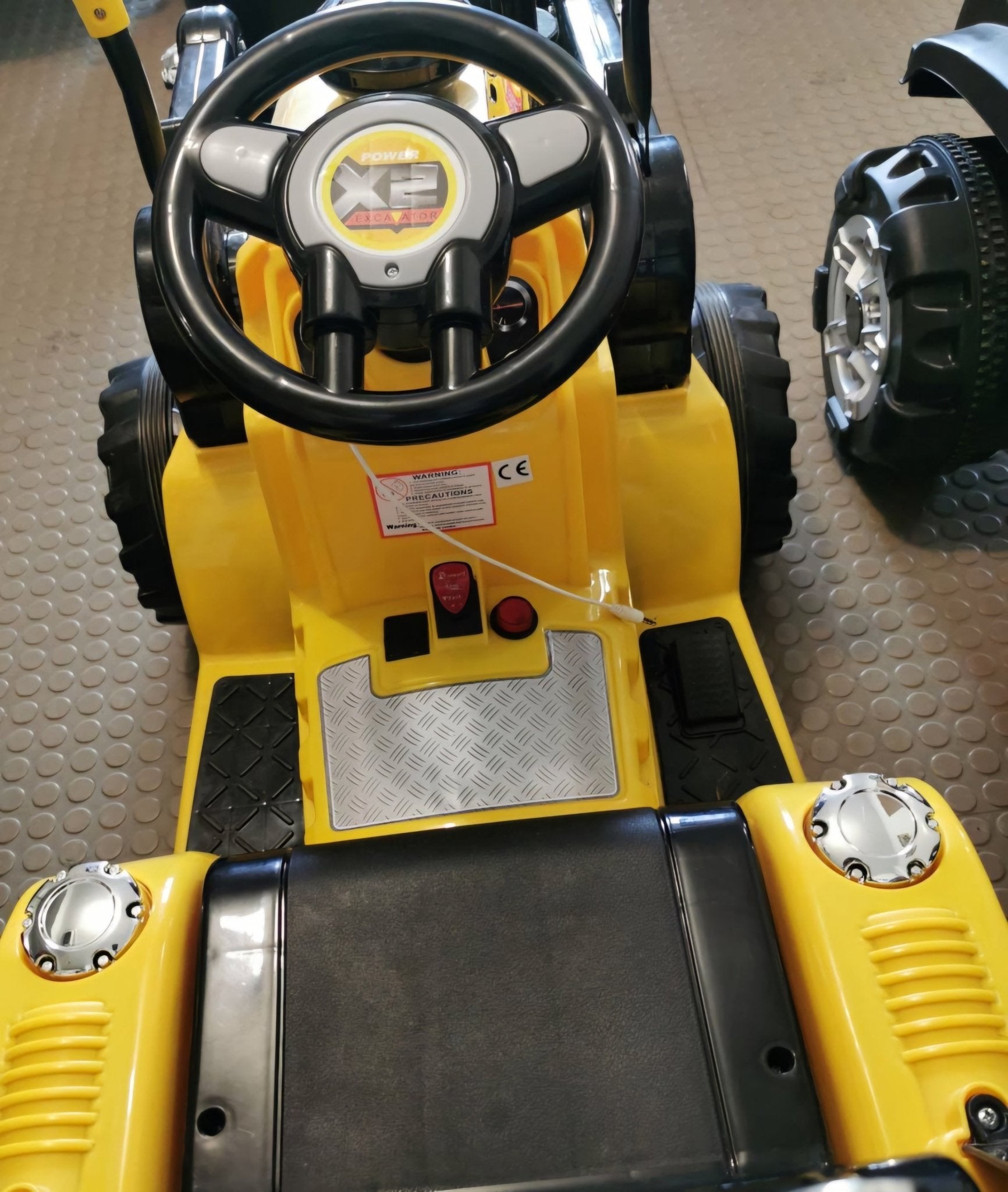 Gyermek Traktor 2x4 - Elektromos - | Cyber Bazaar