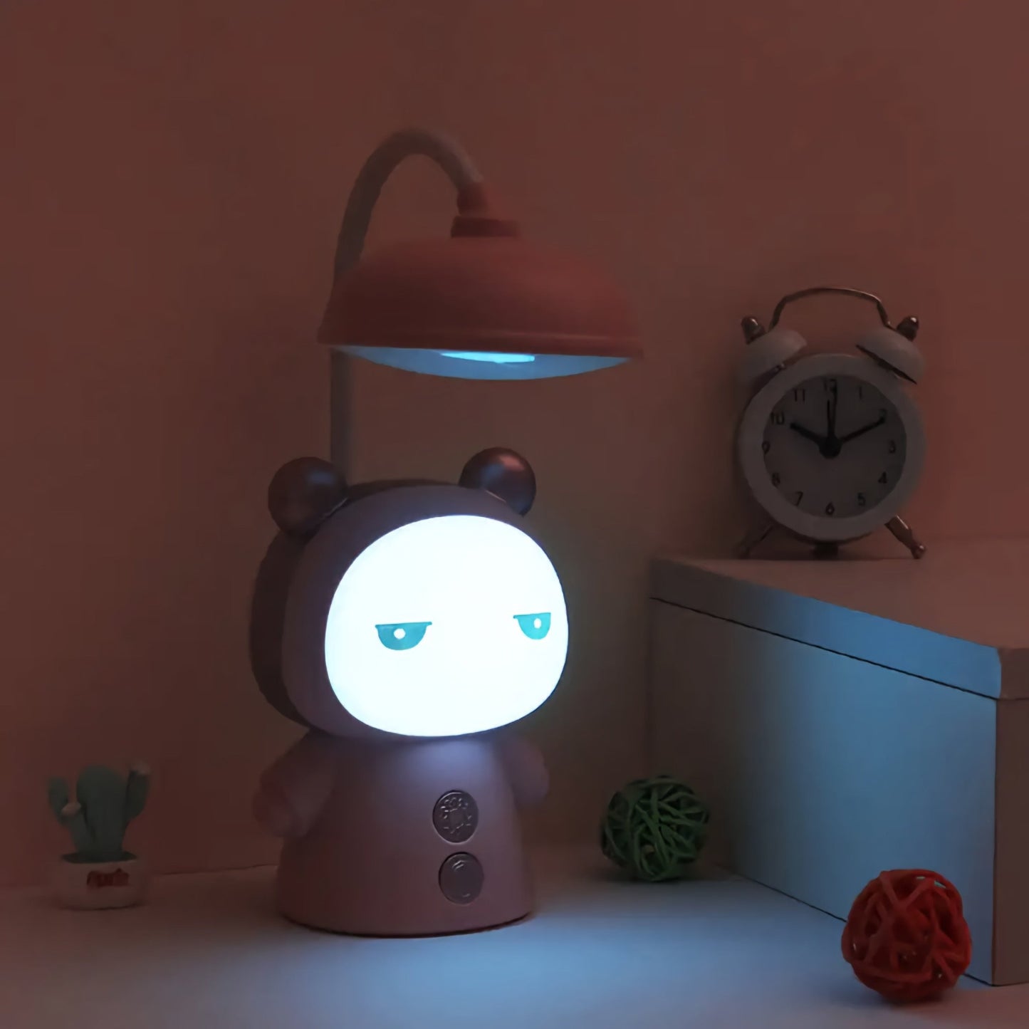 Lámpás rajzfilmfigura - | Cyber Bazaar