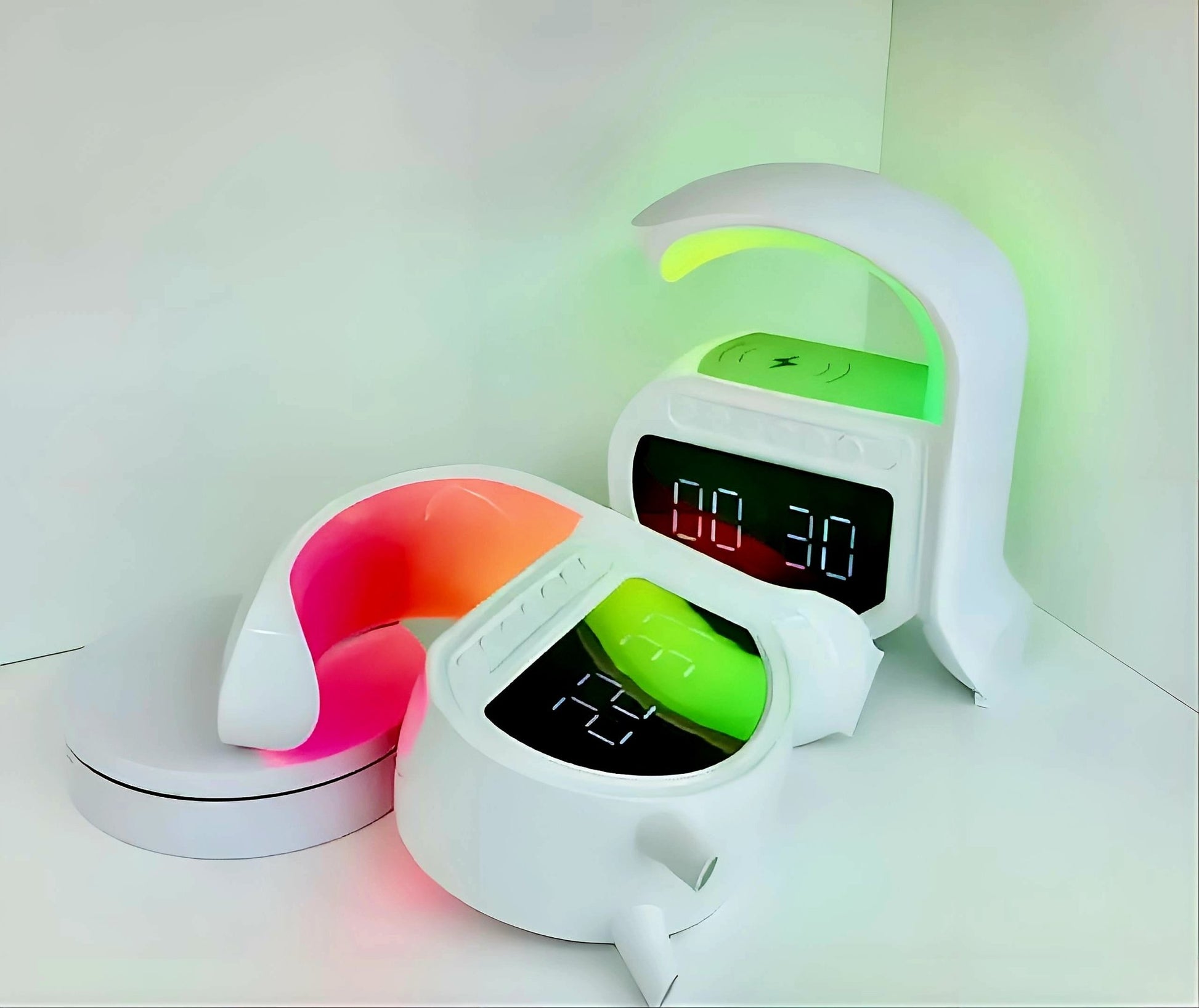 LED Vezeték nélküli Hangszóró Töltőve - | Cyber Bazaar